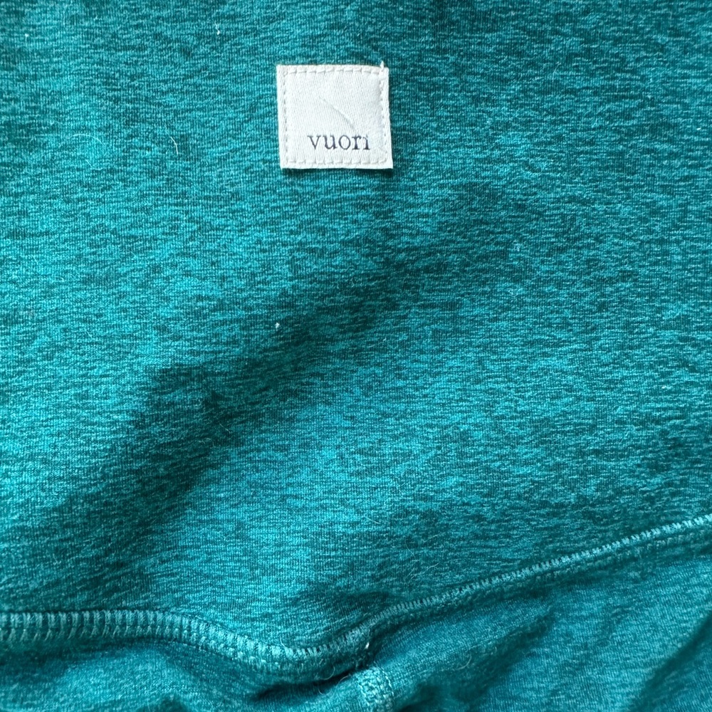 VUORI LEGGINGS SIZE SMALL